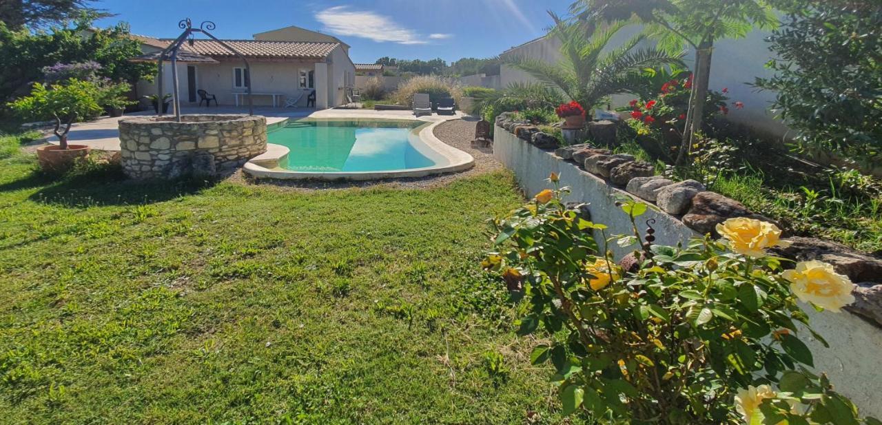 Coquet 2 Pieces Au Calme Avec Piscine Villa Fontvieille Exterior photo
